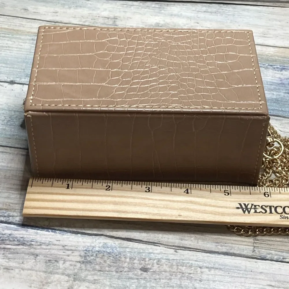 Vegan Leather Clutch Box Bag Tan Crocodile Faux Gold Tone Crossbody‎ Chain NWOT